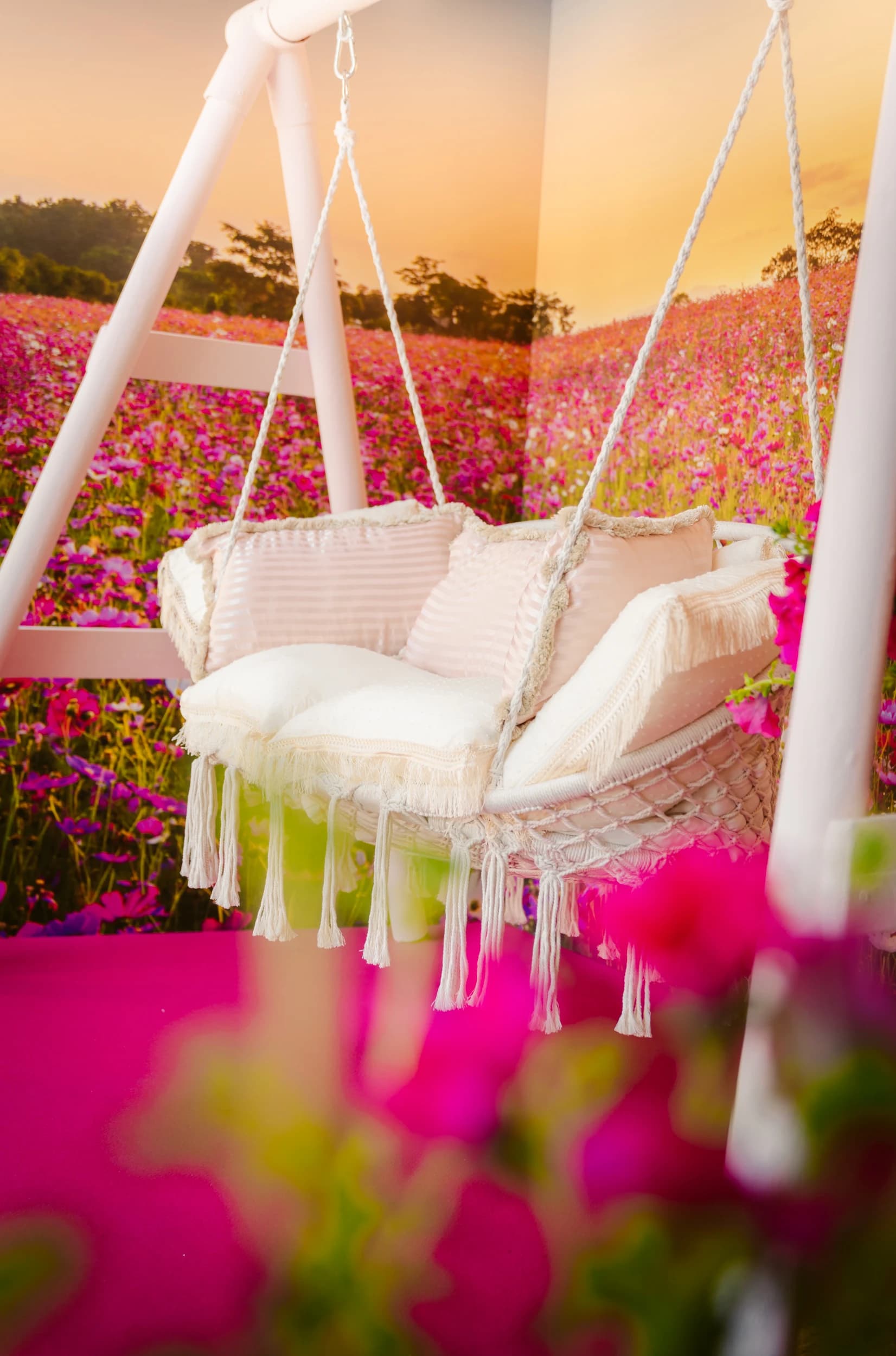 THE MALL  - Image 11